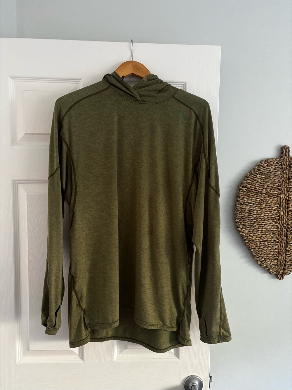 NRS Men’s Silkweight Varial Hoodie. Sunshirt